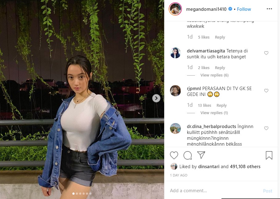 Megan Domani Pakai Kaos Kelewat Ketat, Bagian Ini Jadi Sorotan Picu Komentar Nakal