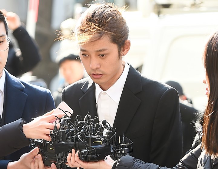 Grup Chat Mesum Jung Joon Young Terungkap