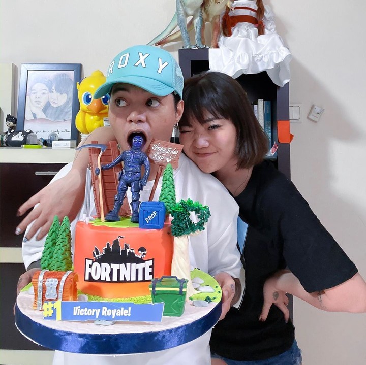 Reza Oktovian dan Wendy Walters
