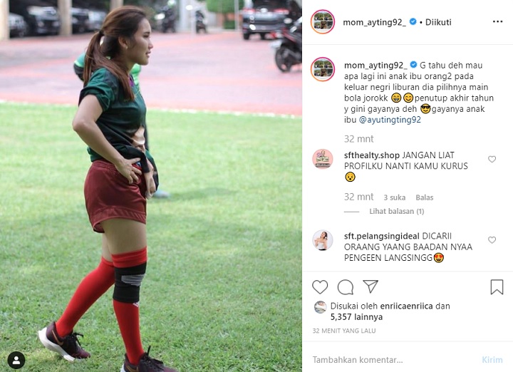 Postingan Ibunda Ayu Ting Ting