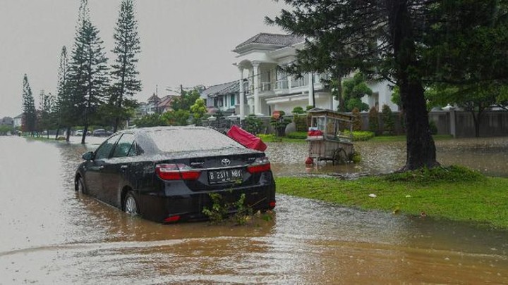 Jika Sedang Menyetir, Tinggalkan Kendaraan Dan Segera Mengevakuasi Diri