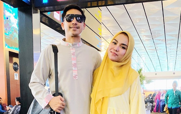  Medina Zein Vonis Rehab 3 Bulan, Suami Tampan Yang Umrah Kesulitan Pulang ke Indonesia