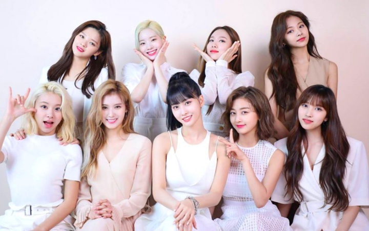 GDA 2020: Twice Cantik Pakai Gaun Nude, Momo Gugup di Penampilan Perdana Usai Konfirmasi Pacaran