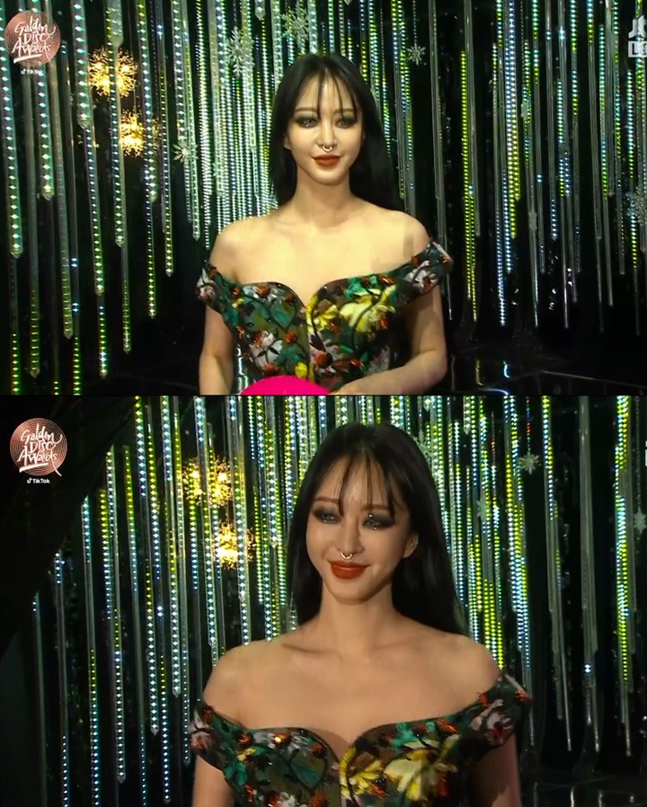 GDA 2020: Han Ye Seul Bikin Syok Berat Dandan Punk Pakai Tindikan Hidung 1