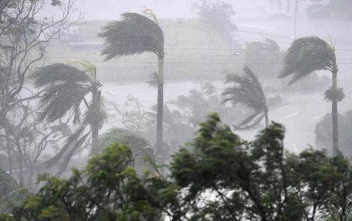 BMKG Deteksi 2 Bibit Siklon Tropis, Picu Hujan Hingga Angin Kencang di Wilayah Ini