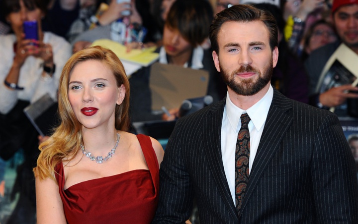 Sikap Manis Chris Evans pada Scarlett Johansson di Golden Globes 2020 Ini Bikin Gemas