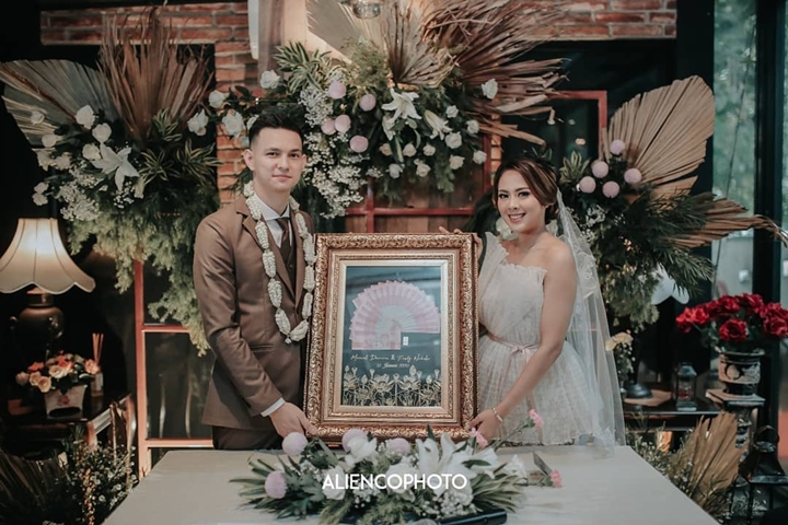 Nikah dengan Mahar Emas dan Uang Tunai Rp 2 Juta