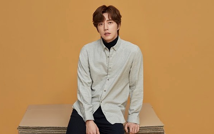 Park Hae Jin Diincar Bintangi Drama Baru MBC Old School Intern, Fans Sambut dengan Antusias Park Hae Jin Diincar Bintangi Drama Baru MBC Old School Intern, Fans Sambut dengan Antusias