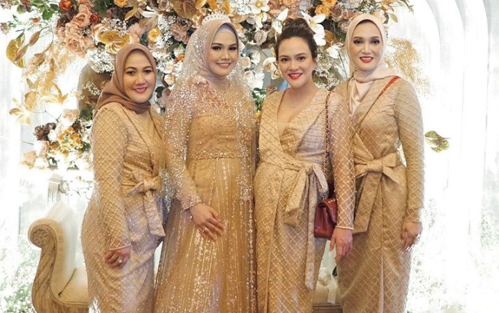 Bahagia Hadiri Nikahan Sang Kakak, Kecantikan Shandy Aulia dan Ketiga Saudaranya Curi Fokus