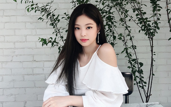 Gaya Sensual Jennie BLACKPINK di Pemotretan Baru Bikin Heboh Gaya Sensual Jennie BLACKPINK di Pemotretan Baru Bikin Heboh