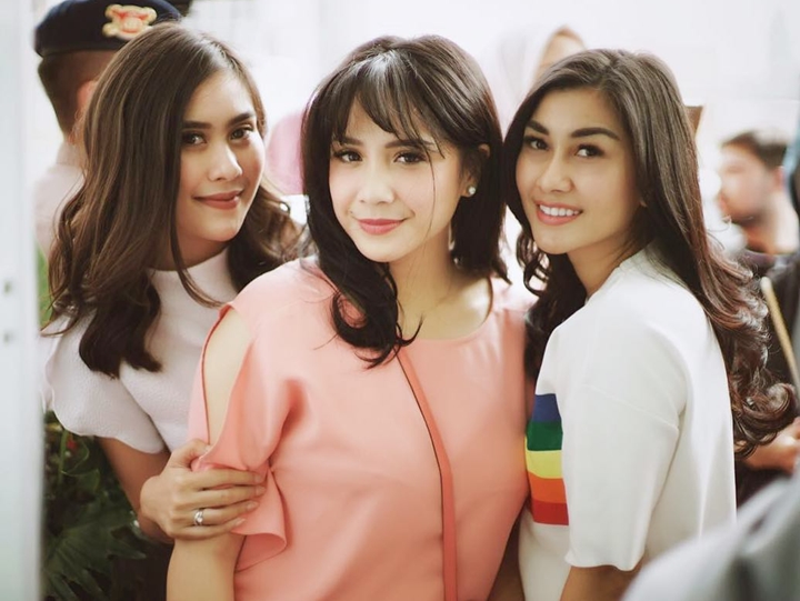 Keluarga Kandung Nagita Slavina - Actris Indonesian