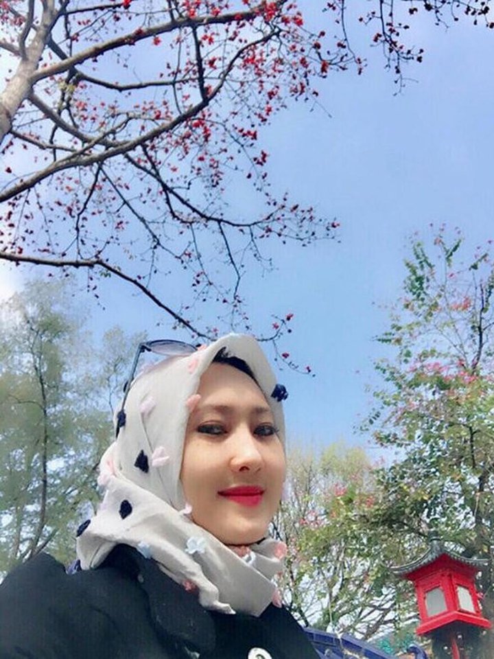 Foto Calon Istri Sule