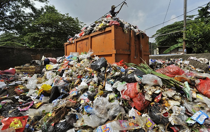Muak Jatim Dipenuhi Sampah 'Kiriman', Gadis 12 Tahun Ini Kirim Surat Protes ke PM Australia