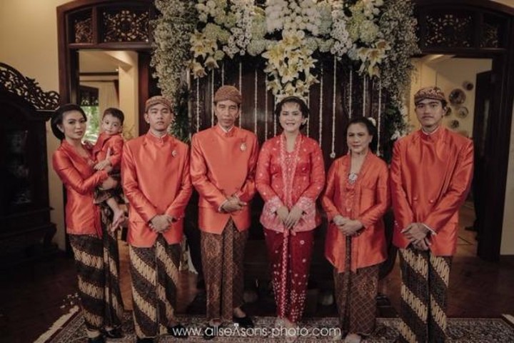 Menyiasati Seragam Keluarga dan Panitia Bisa Membuat Pernikahanmu Jadi Lebih Berkesan