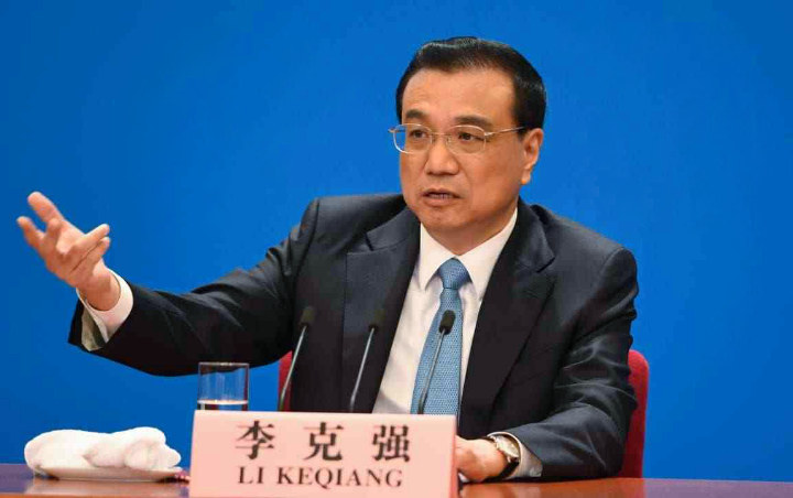 Berpengaman Lengkap, PM Tiongkok Jadi Pejabat Pertama Sambangi Wuhan Usai Wabah Corona