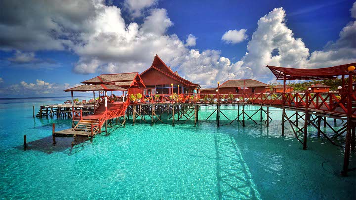 Maratua Paradise Resort Derawan Salah Satu Penginapan Yang Harus Banget Masuk List Kalian