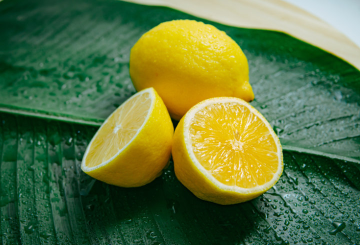 Lemon Bisa Digunakan Untuk Mencerahkan Kulit Leher yang Gelap