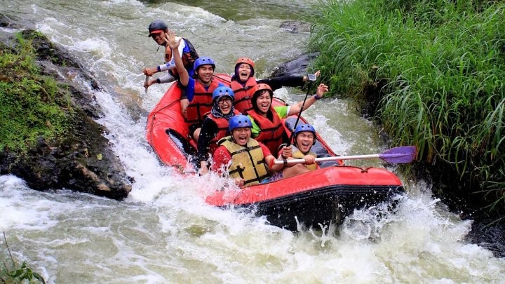 Melakukan Arung Jeram di Situ Cileunca Bandung Bisa Jadi Pilihan yang Tepat