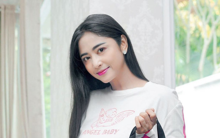 Bersih dan Megah, Makam Mendiang Ayah Dewi Persik Tuai Decak Kagum