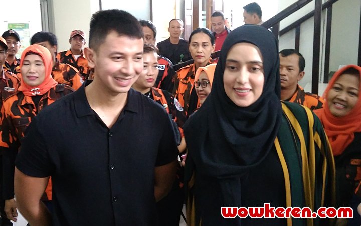 Fairuz A. Rafiq Dan Sonny Septian Hadir Di Sidang Kasus Trio Ikan Asin