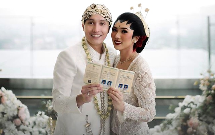 Tak Kepikiran Bulan Madu Serta Momongan, Isyana Sarasvati dan Suami Pilih Fokus Karier Usai Menikah