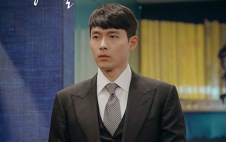 Cincin di Jari Manis Hyun Bin dalam Cuplikan Crash Landing on You Bikin Gagal Konsentrasi Cincin di Jari Manis Hyun Bin dalam Cuplikan Crash Landing on You Bikin Gagal Konsentrasi