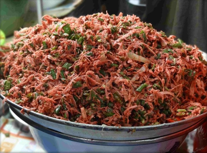 Nikmati Kelezatanya Salad Tradisional Khas Bali Bernama Lawar