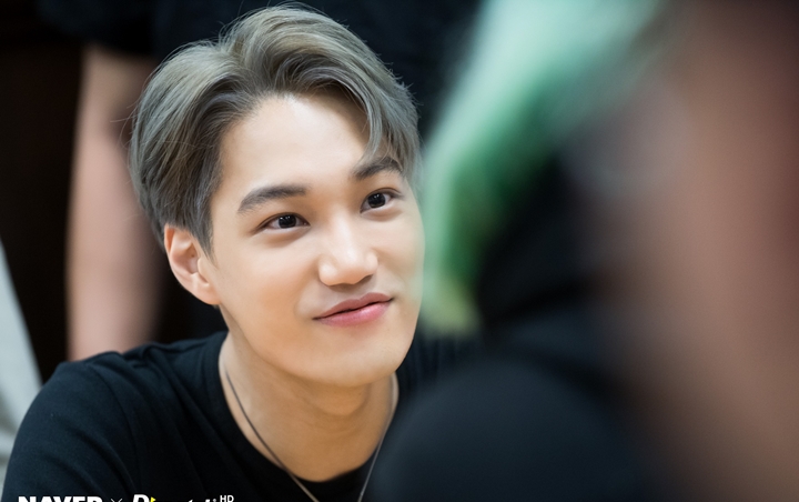 Kai EXO Ternyata Dapat Hadiah Ciuman Manis Dari 2 Sosok Ini Saat Ulang Tahun