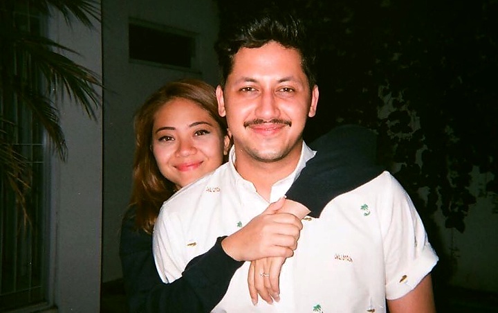 Pamer Perut Buncit, Istri Keenan Pearce Umumkan Hamil Anak Kedua