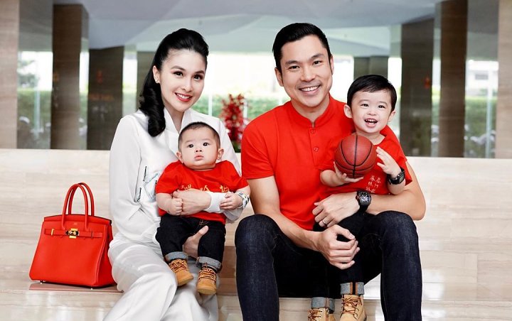 Suami Sandra Dewi Tak Setuju Anak Kerja Meski Hasilnya Mampu Biayai Sekolah Sendiri