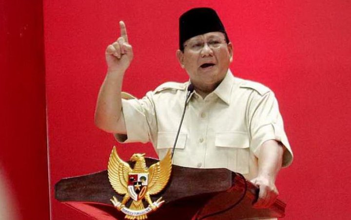 Prabowo Beri Potongan Tumpeng ke Anies-Sandi, Jadi Tiket Pilpres 2024?