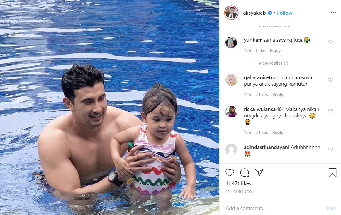 Ngaku Sayang Ponakan, Ali Syakieb Malah Didesak Untuk Segera Menikah