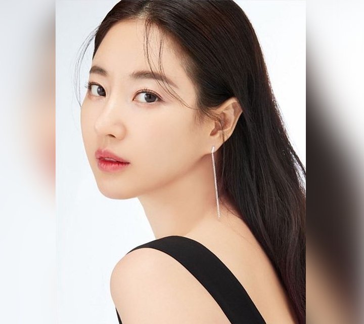 Kim Sarang Dituduh Oplas, Tampang Awet Muda Dibandingkan dengan Jang Nara 1