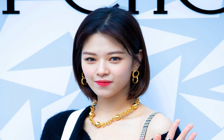 Jeongyeon Twice Cegah Tertular Virus Corona di Bandara, Wajah Lelah Jadi Sorotan