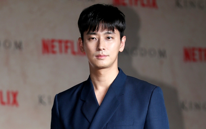 Joo Ji Hoon Diincar Bintangi Film Garapan Produser 'Along With The Gods' dan 'Ashfall'