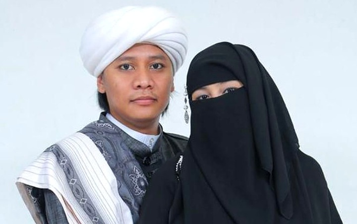 Baru Nikah, Istri Muda Abah Cijeungjing Debat dengan Nengmas Hingga Tolak Serumah Tuai Cibiran