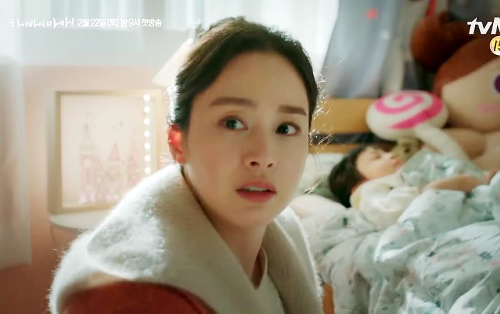 Kim Tae Hee Temani Putrinya Ketika Jadi Hantu dan Lawan Dukun dengan Gagah Berani di Hi Bye, Mama!