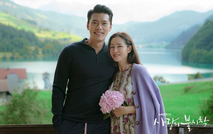 Hyun Bin dan Son Ye Jin Jadi Bahan Gosip Usai Kenakan Baju Couple di Wrap Up Party Drama