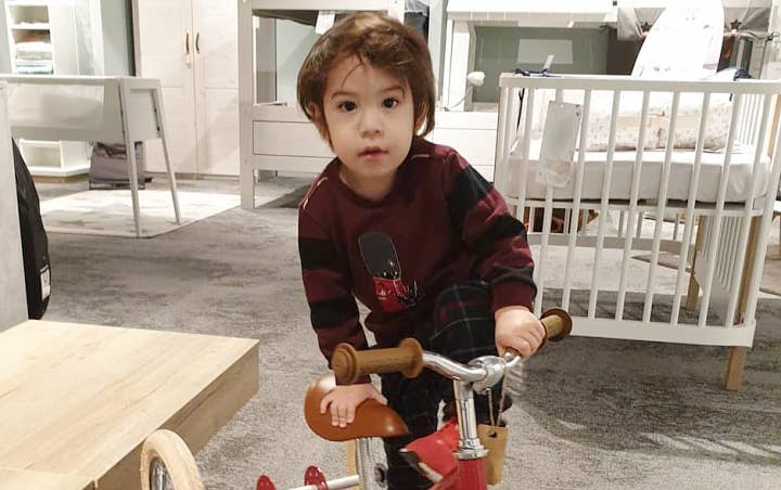 Awas Kangen, Gunhoo 'Superman is Back' Makin Lucu dan Ganteng di Foto Baru