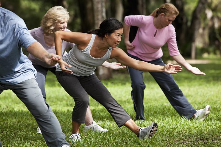 Gerakan Tai Chi Yang Lembut Sangat Cocok Untuk Kalian Yang Bernapas Pendek