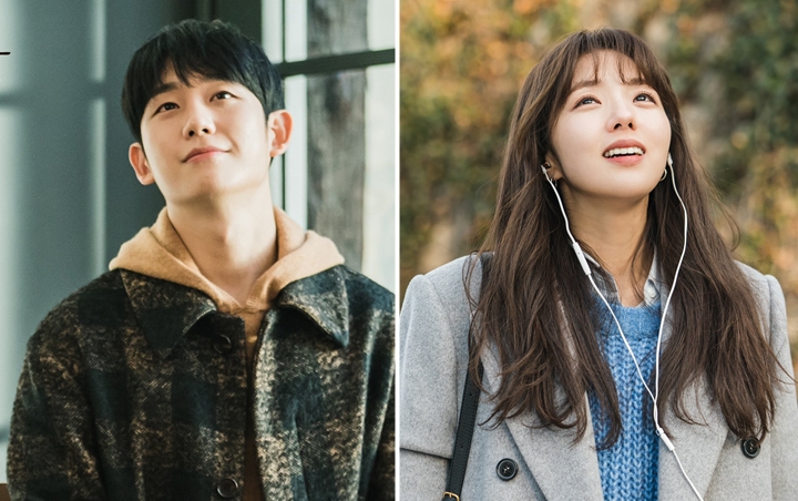 Jung Hae In dan Chae Soo Bin Tak Takut Alami Cinta Sepihak di Poster 'A Piece Of Your Mind'