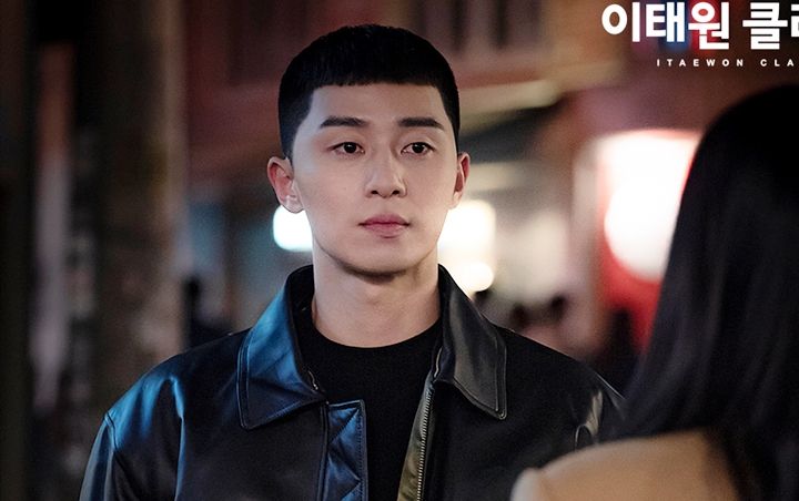 Park Seo Joon Terbukti Mudah Terdistraksi di Lokasi Syuting Itaewon Class