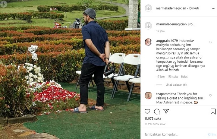 Foto Makam Ashraf Sinclair