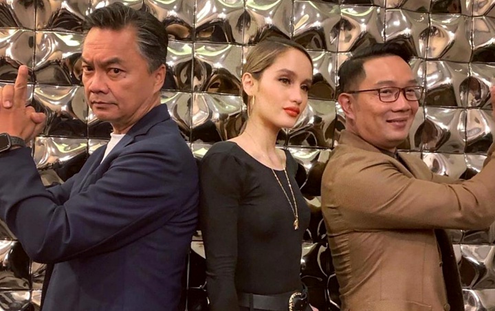 Cinta Laura Ajak Ridwan Kamil dan Dino Patti Djalal Joget 'Macarena' Nyaris Ditonton 1 Juta Kali