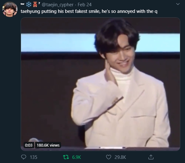 BTS Ditodong Pertanyaan Soal Wamil, V Tak Senang dan Beri Senyum Palsu?