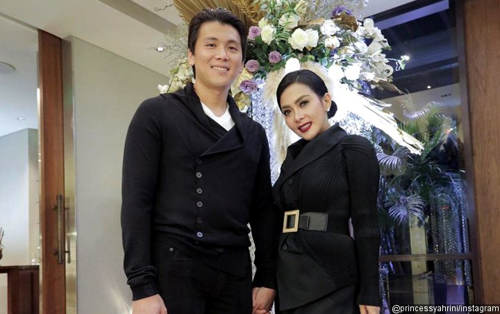 Syahrini Unggah Video Romantis Untuk Rayakan Anniversary Pernikahan, Akhirnya Buka Kolom Komentar