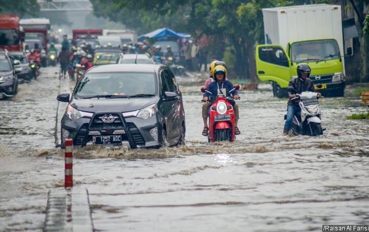 Banjir Masih Rendam Total Jakarta, Kepala BPBD Justru Undurkan Diri