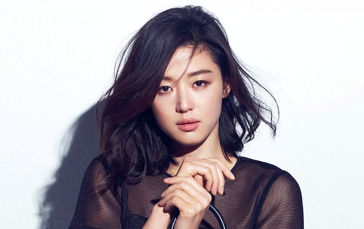 Jun Ji Hyun Cantik Bersinar di Pemotretan Baru Malah Dicibir Pelit Tak Pernah Donasi