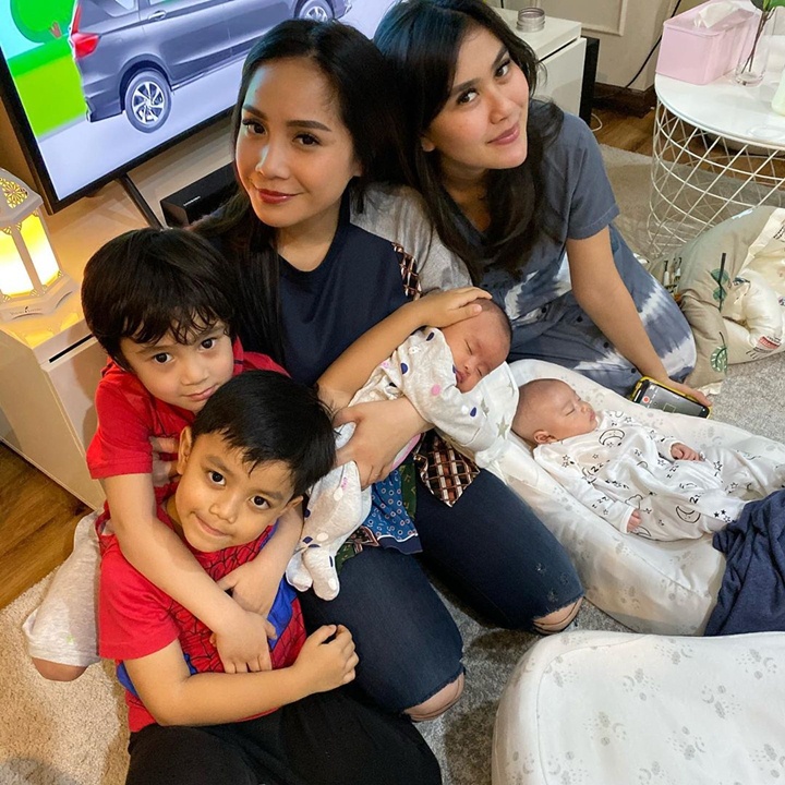 Raffi Ahmad dan Nagita Slavina Kembali Berkumpul Bersama Keluarga
