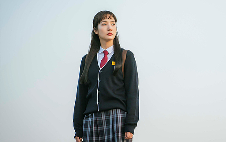 Park Min Young Dikritik Tak Cocok Perankan Anak Sma Di When The Weather Is Fine
